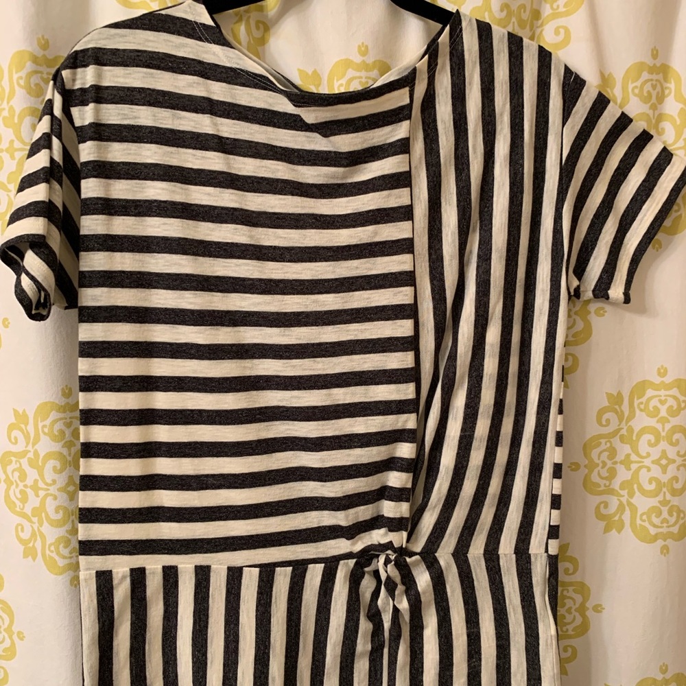 GAP Grey/Oatmeal Tee